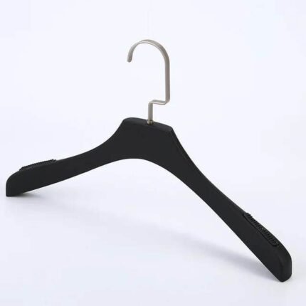 Plastic clothes hanger