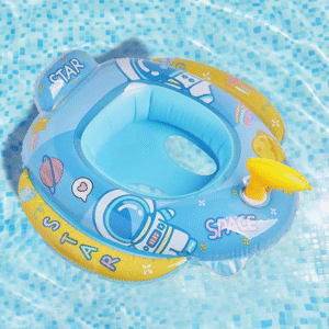Swimming ring with water gun